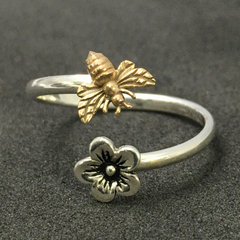 Sterling Silver Adjustable Ring - Flower and Bee - Majestico Gifts