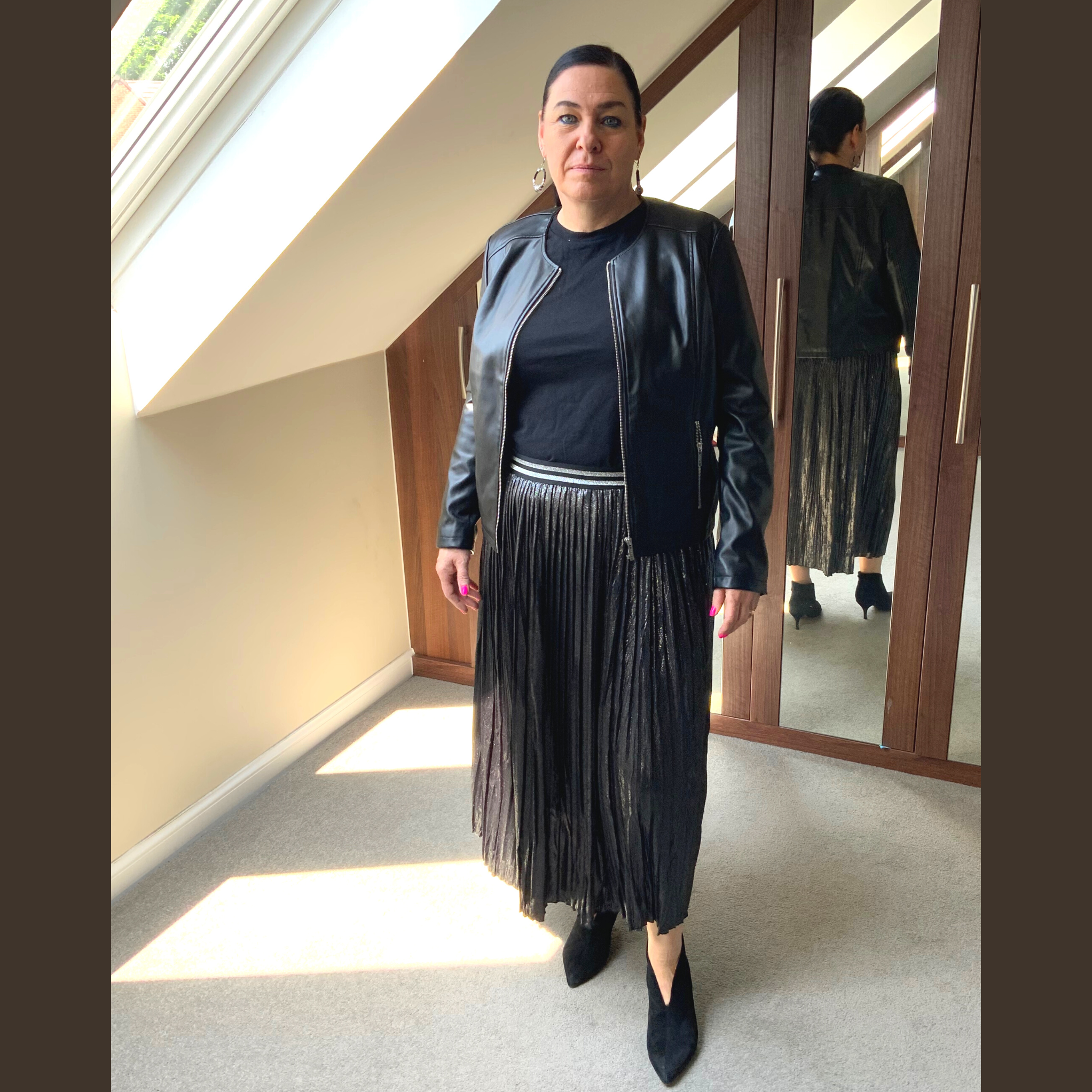 Dark gold pleated sales skirt