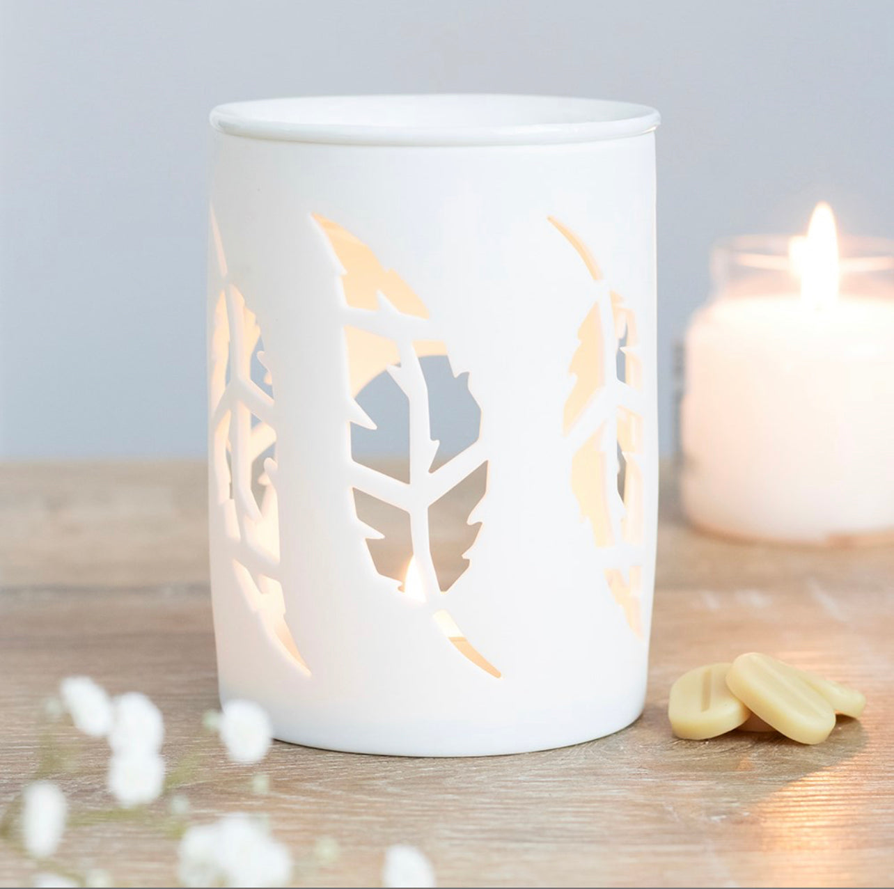 White Feather Cut Out Oil Burner - Majestico Gifts