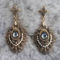 Scarlett Vintage Style Dangle Earrings - Majestico Gifts